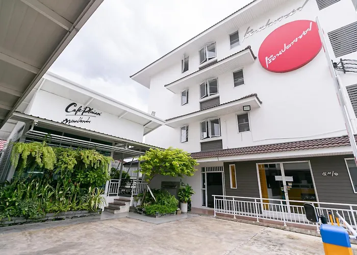 Ruan Plaisoi Hotel