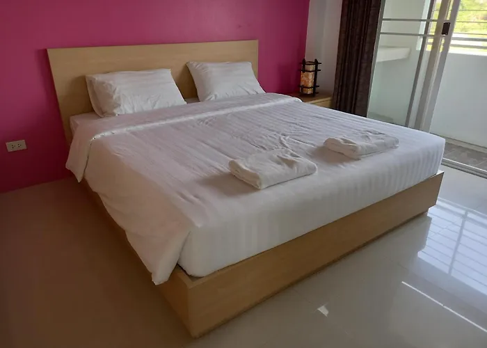 Ruan Plaisoi Hotel