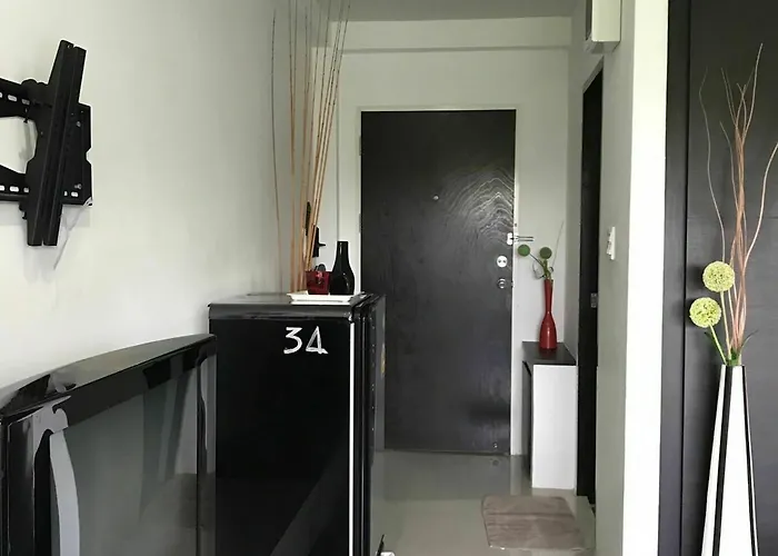 Ruan Plaisoi Bangkok